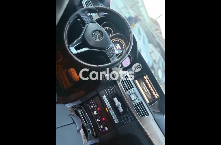 2014 MERCEDES E350 - 3/7