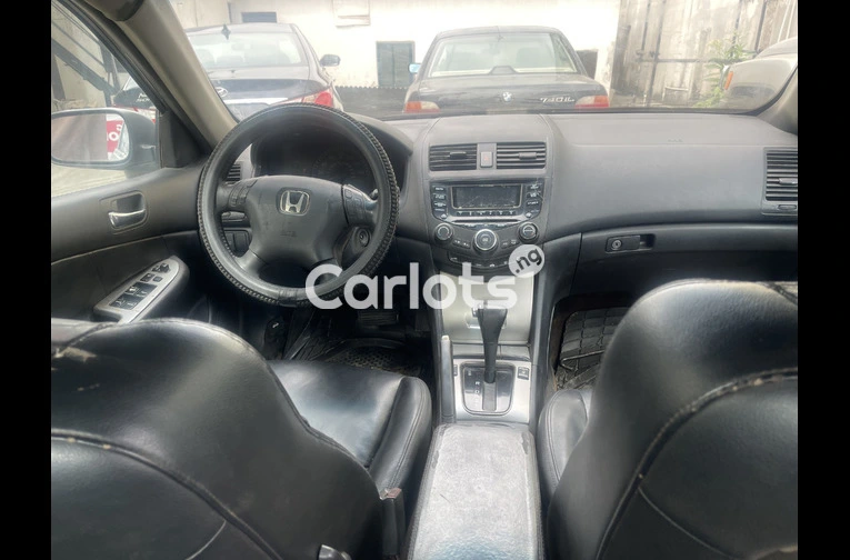 Clean Honda EOD V6 2003 - 2/7