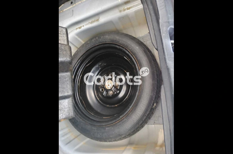 Toyota Camry 2016 Foreign used - 3/7