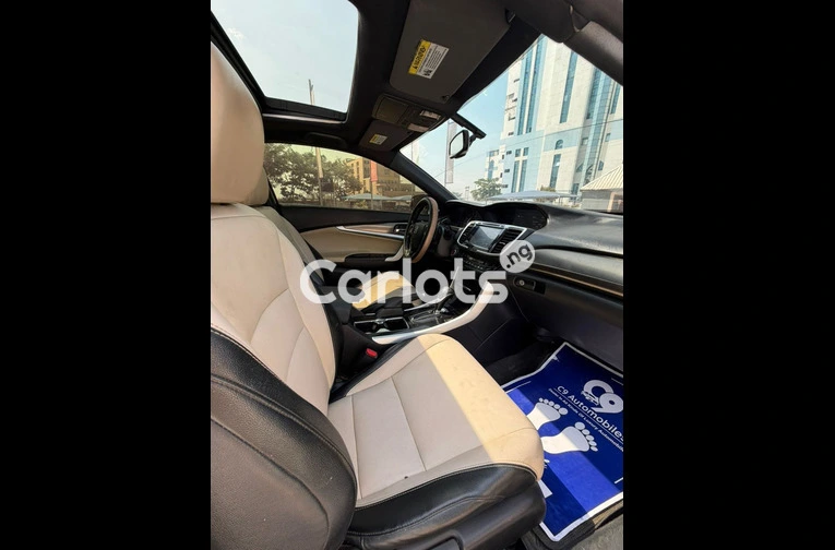 Clean used Honda Accord Coupe 2016 model V6 engine - 1/6