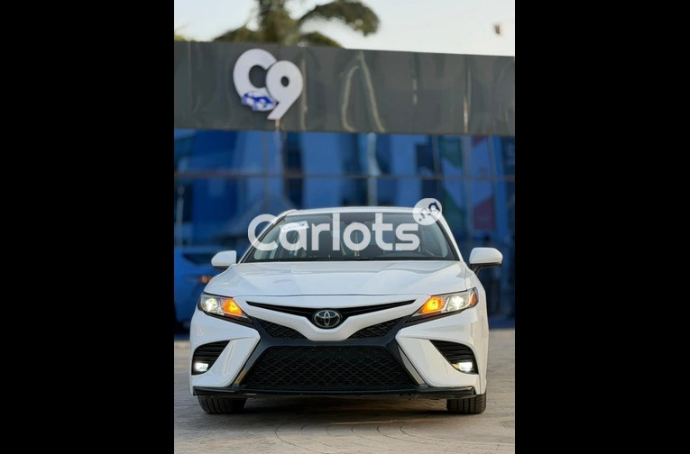 Foreign used Toyota Camry SE 2021 - 6/6