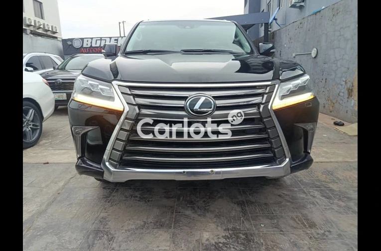 2018 Lexus LX 570 black - 6/7