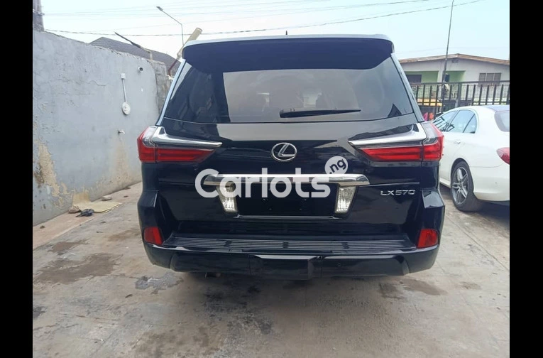 2018 Lexus LX 570 black - 7/7