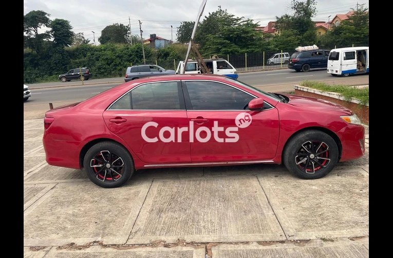 2013 TOYOTA CAMRY - 4/5