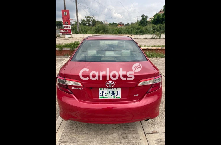 2013 TOYOTA CAMRY - 5/5
