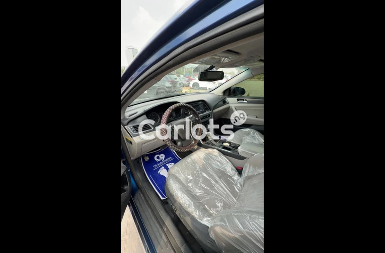 Used HYUNDAI Sonata 2015 model Keyless with duty