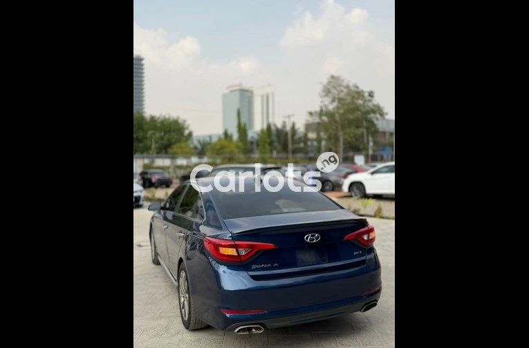 Used HYUNDAI Sonata 2015 model Keyless with duty - 4/6