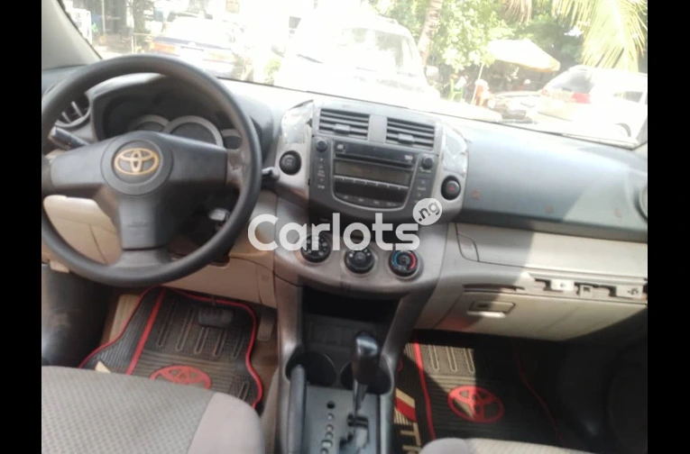 2008 TOYOTA RAV4 - 3/6