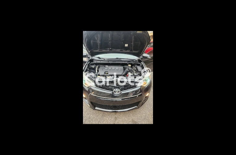 Very clean Toyota Corolla 2015 - 2/7