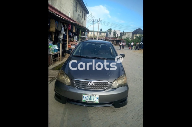 UBER STANDARD 2005 TOYOTA COROLLA SPORT