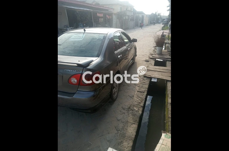 UBER STANDARD 2005 TOYOTA COROLLA SPORT - 6/7