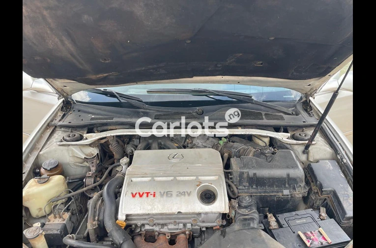 Used Lexus ES 300 2004 - 4/6