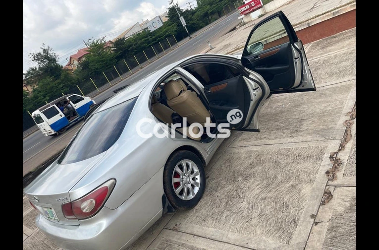 Used Lexus ES 300 2004 - 5/6