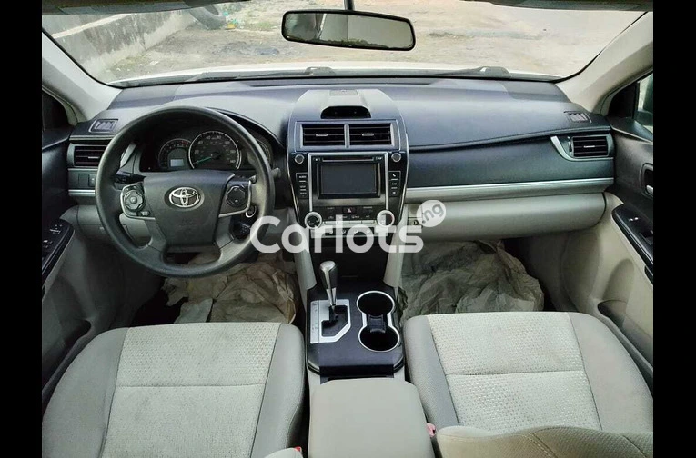 2012 Toyota Camry LE - 4/7