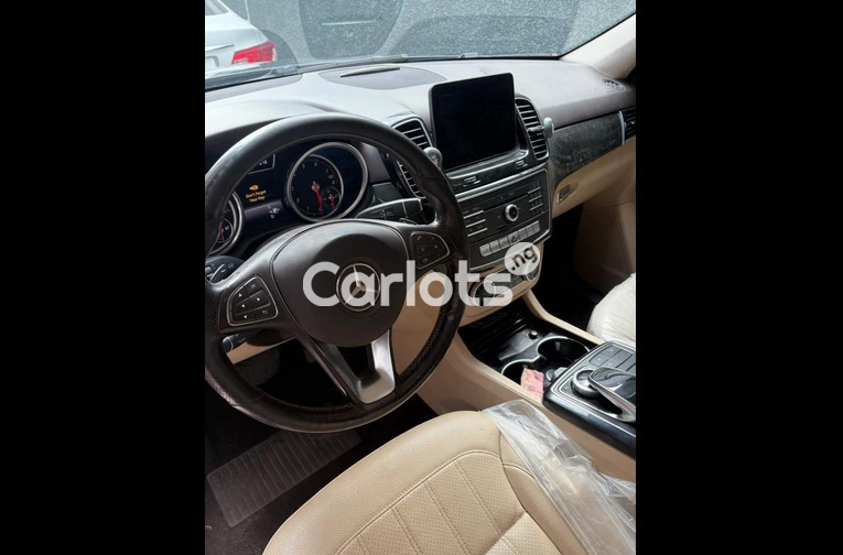 FEW MONTHS REGISTERED 2017 MERCEDES BENZ GLE350 4MATIC - 2/7