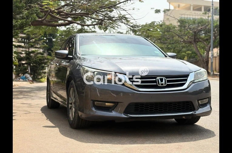 EXTREMELY CLEAN NIGERIAN USED HONDA ACCORD 2014 WITH CUSTOM DUTY - 6/6