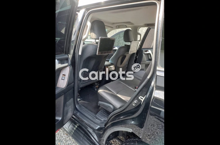 FOREIGN USED 2018 TOYOTA LANDCRUISER PRADO VX-L - 4/7