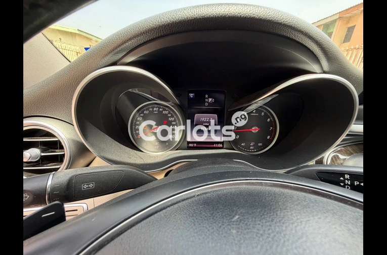 2016 MERCEDES C300 - 5/7