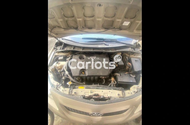 2009 TOYOTA COROLLA LE GOLD - 5/5