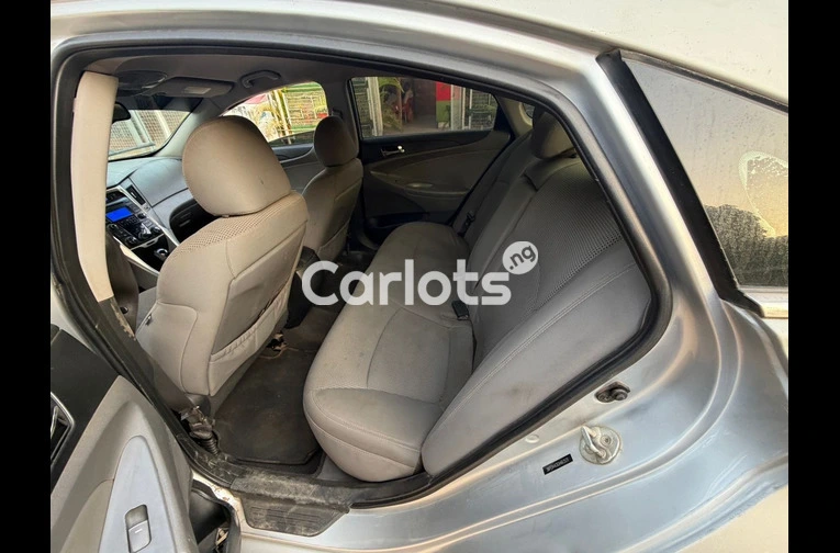 2013 HYUNDAI SONATA - 6/7