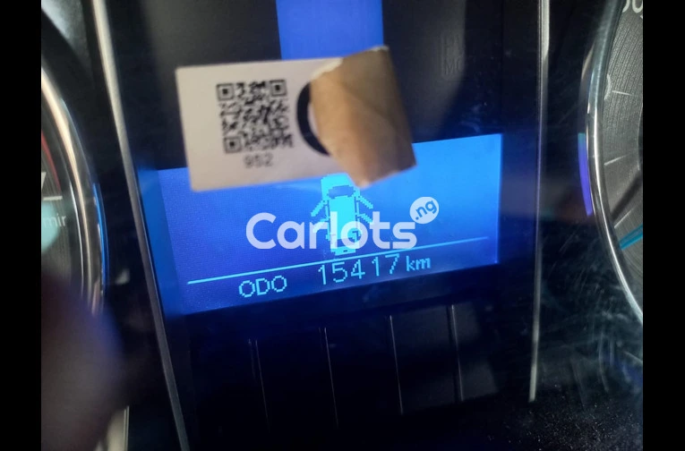 BOUGHT BRAND NEW 2017 TOYOTA FORTUNER SR5 - 2/7