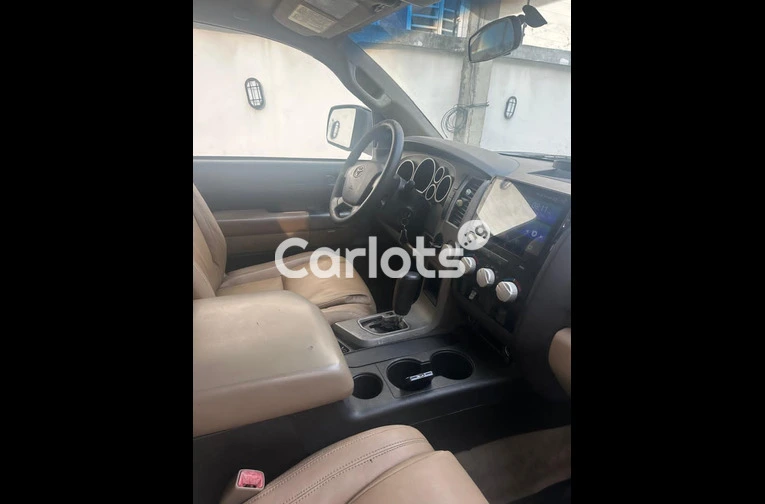 Registered Tundra 2009 upgraded 2015 - 3/5