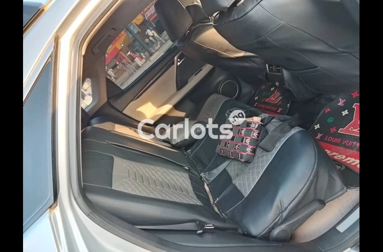 TOKS STANDARD 2017 LEXUS RX350 F-SPORT - 3/7