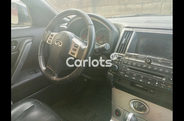 Infiniti FX35 2004 silver - 4/5