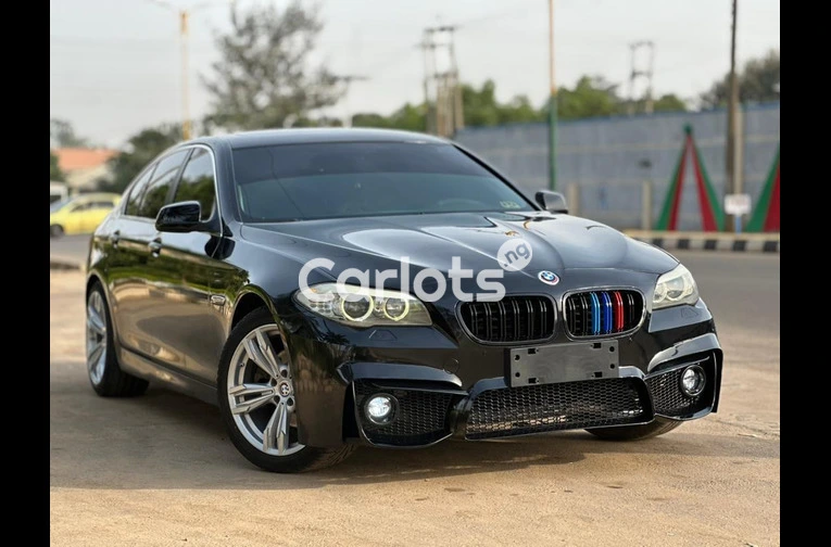 2012 BMW 5 SERIES 528i - 1/7