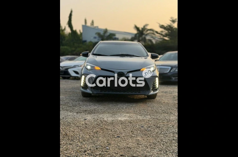 2018 UPGRADED TOYOTA COROLLA S