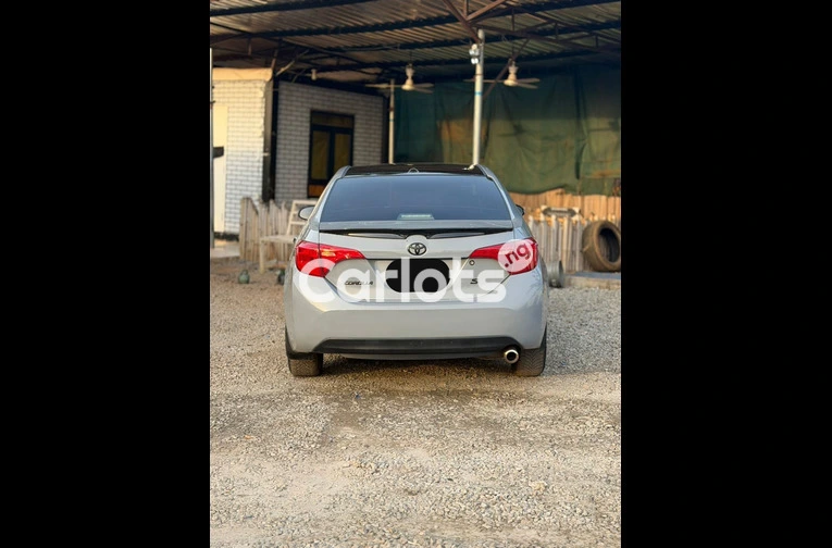 2018 UPGRADED TOYOTA COROLLA S - 6/6