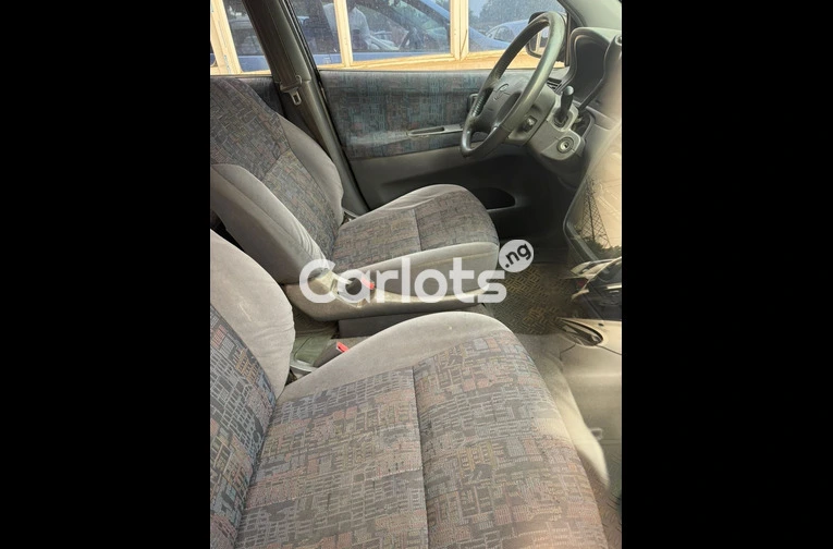 2007 TOYOTA PICNIC - 2/7