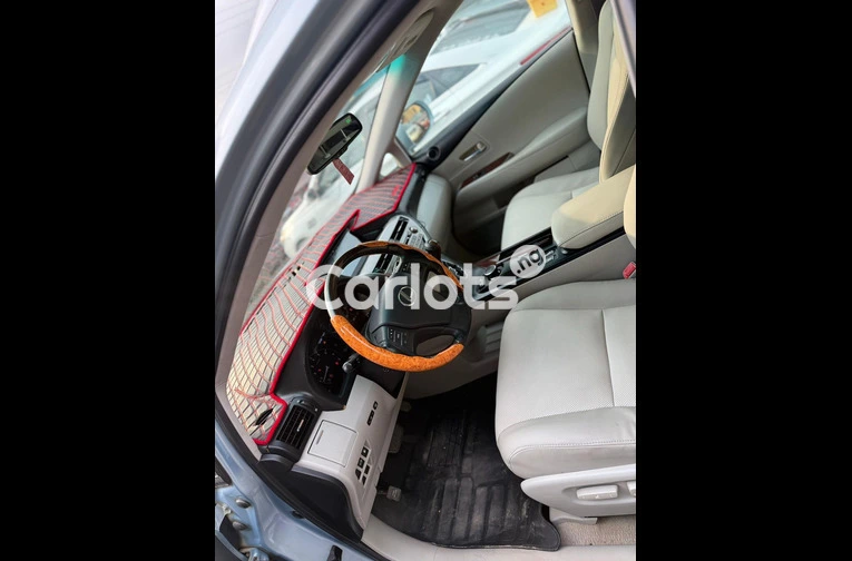 Registered 2010 Lexus RX50 - 5/7