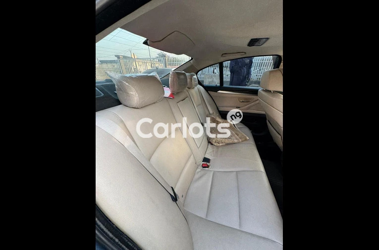 2011 BMW 5 SERIES 528i - 6/7