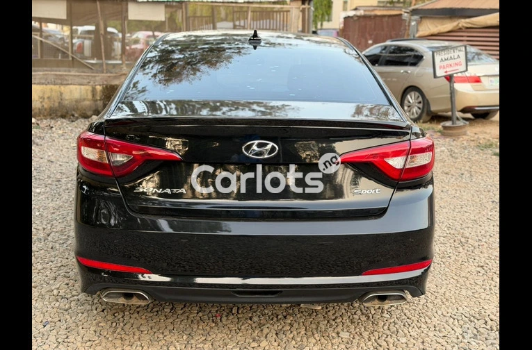 Distress foreign used 2016 Hyundai sonata - 6/7