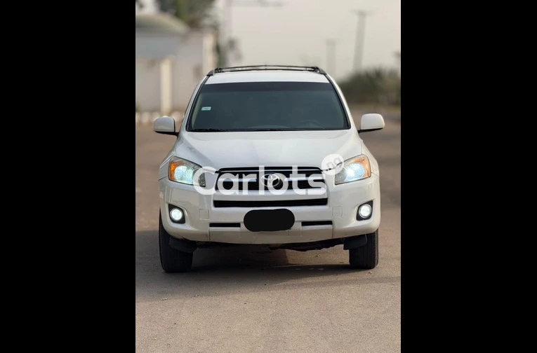 2012 TOYOTA RAV4 - 1/7