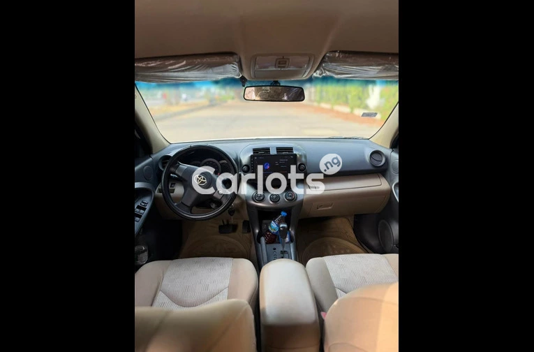 2012 TOYOTA RAV4 - 3/7