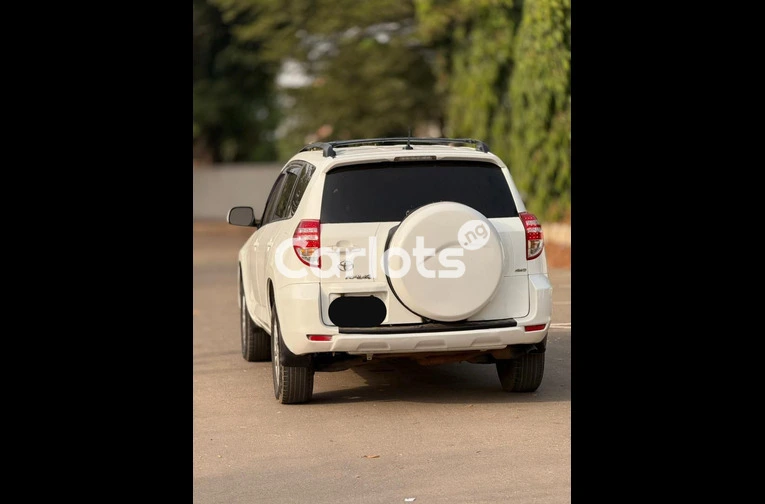 2012 TOYOTA RAV4 - 5/7