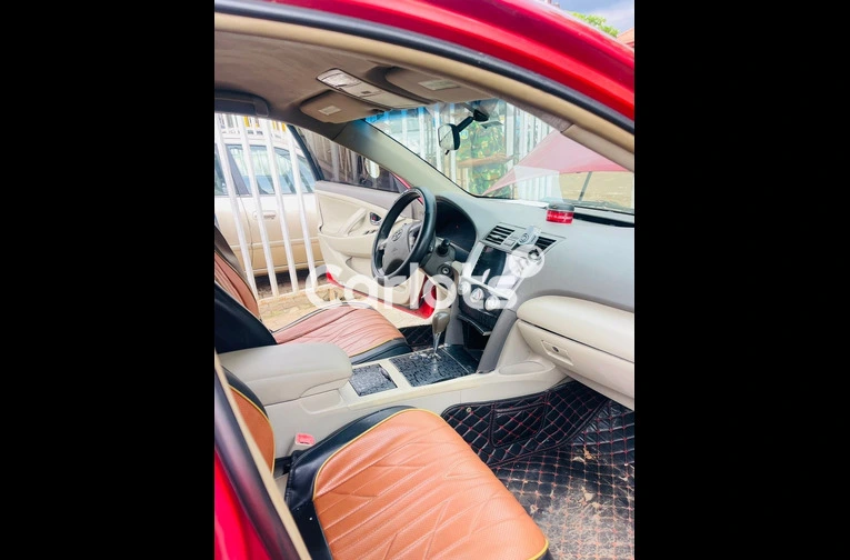 FULLY PIMPED 2011 TOYOTA CAMRY LE FULL OPTION - 2/7