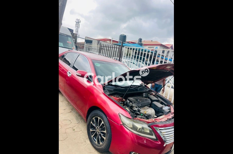 FULLY PIMPED 2011 TOYOTA CAMRY LE FULL OPTION - 5/7