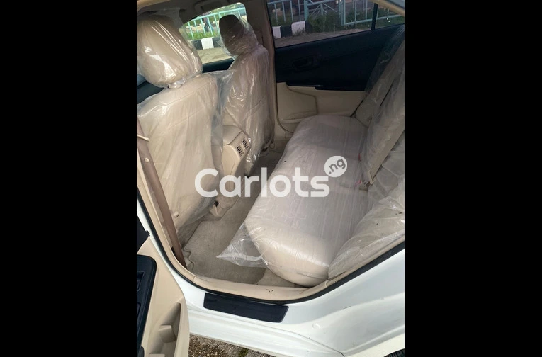 FOREIGN USED 2012 TOYOTA CAMRY FULL OPTION - 3/7