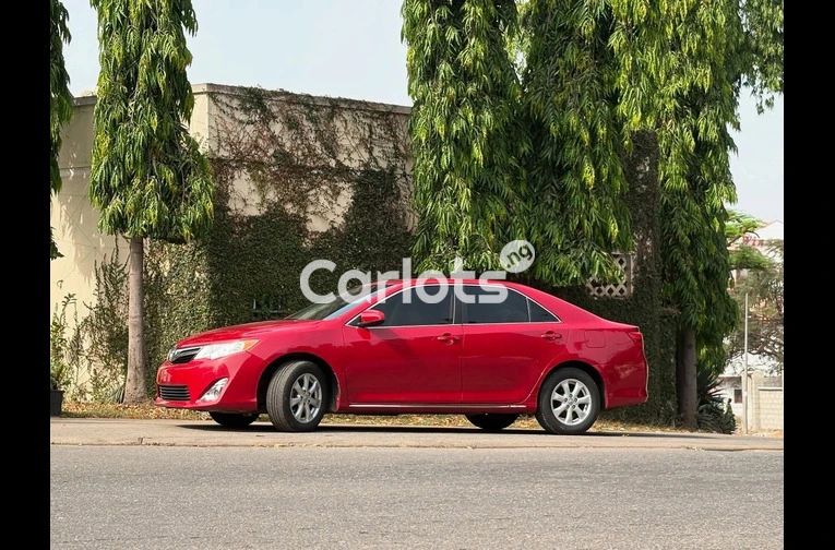 Foreign used Toyota Camry 2012 Model with original custom duty - 2/7