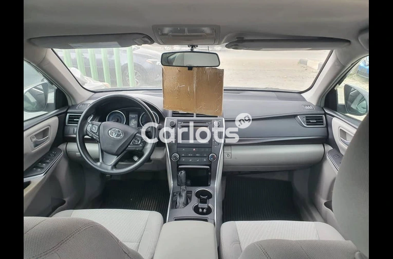 Toks 2017 Toyota Camry - 4/7