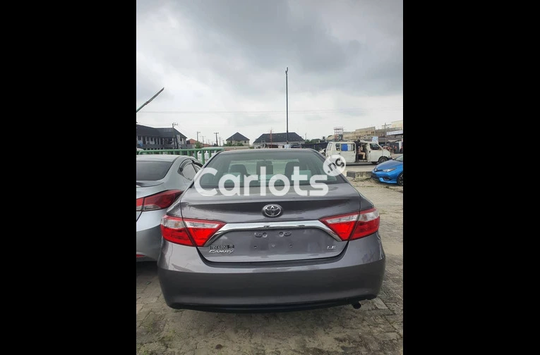 Toks 2017 Toyota Camry - 7/7