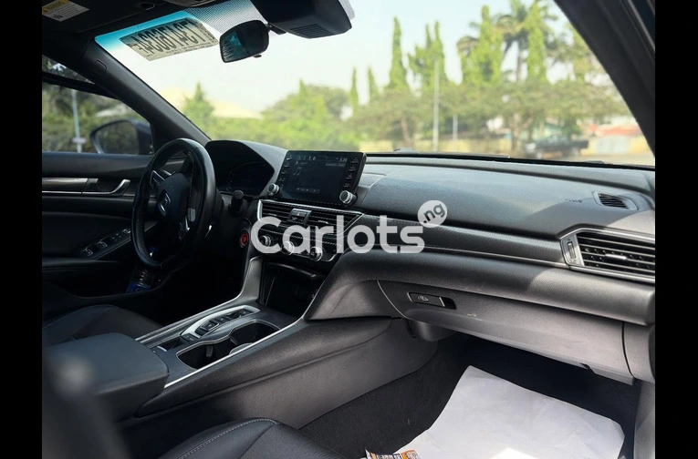 Foreign used Honda accord 2020 - 2/7