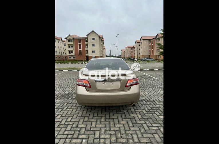 Distress Toyota Camry 2007 painted - 7/7