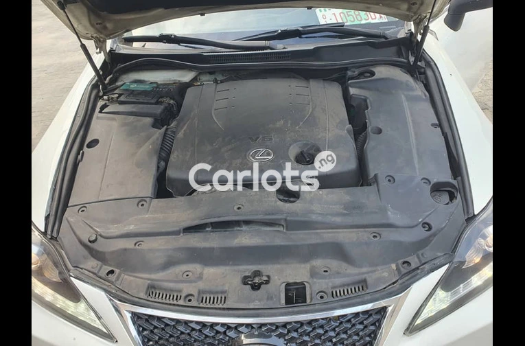 Registered 2015 Lexus IS 250 - 3/7