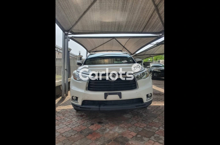 Toyota Highlander 2016 (WHITE) - 1/7