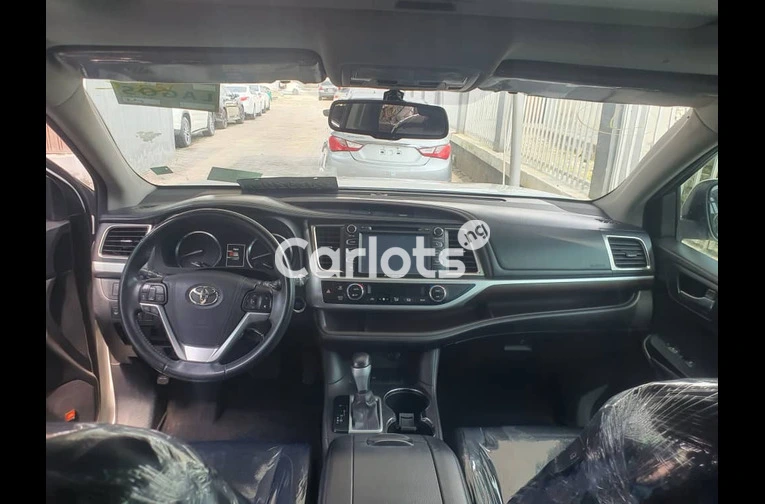 Toyota Highlander 2016 (WHITE) - 5/7