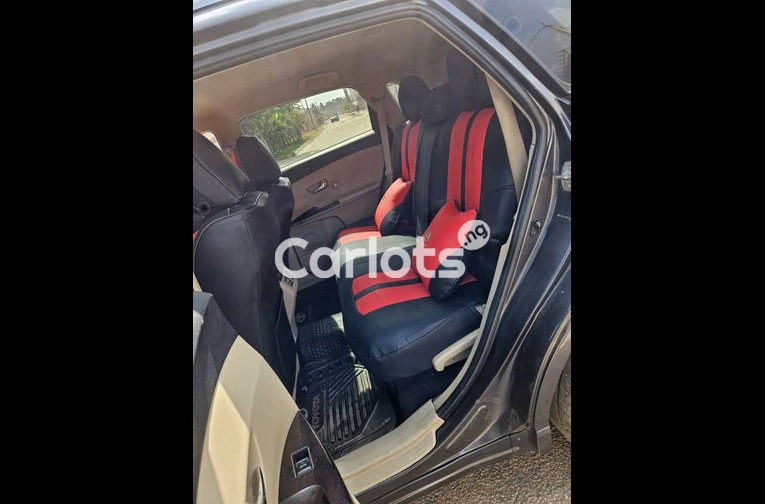 Toyota Venza 2009 model - 5/6